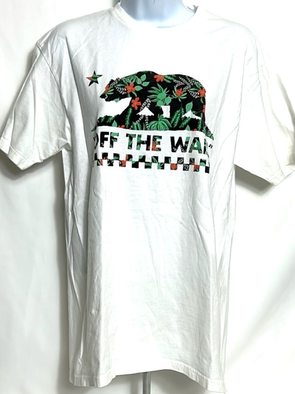 Vans Women’s Medium White T-Shirt Floral CA Bear Graphics Front Short Sleeves